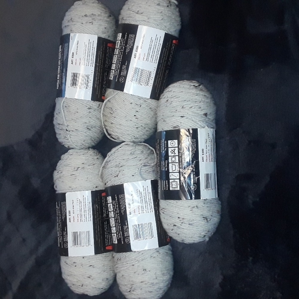 5 skeins Red Heart super saver